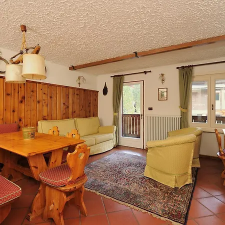 Chalet Dei Pini Apartahotel Madonna