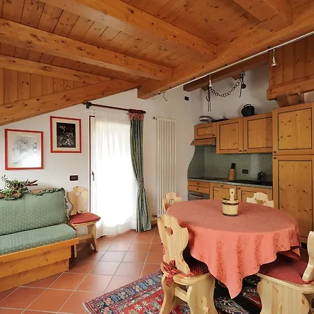 Chalet Dei Pini Lägenhetshotell *